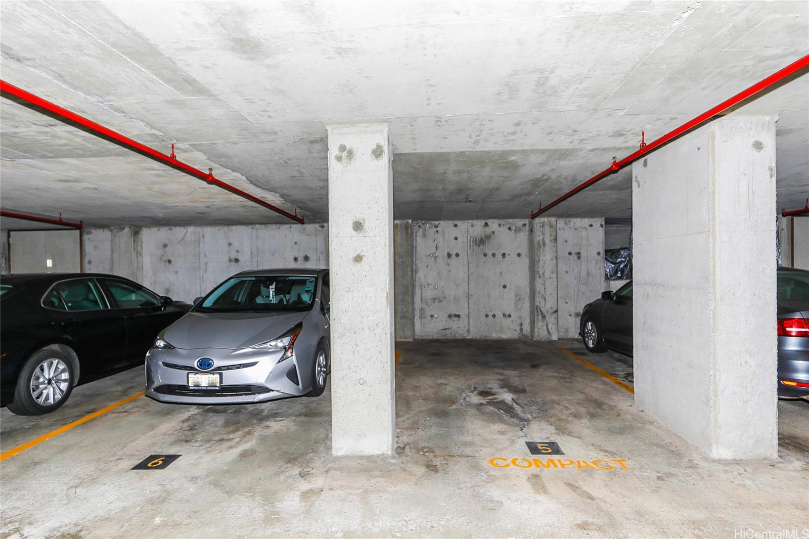 Kalele Kai condo # 2113, Honolulu, Hawaii - photo 22 of 24