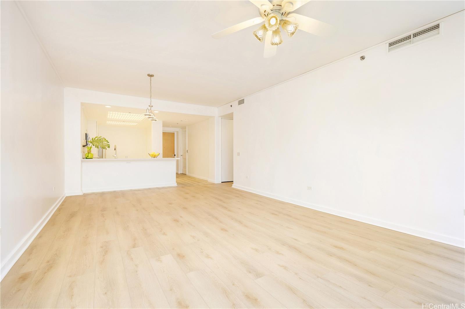 Kalele Kai condo # 2511, Honolulu, Hawaii - photo 2 of 23