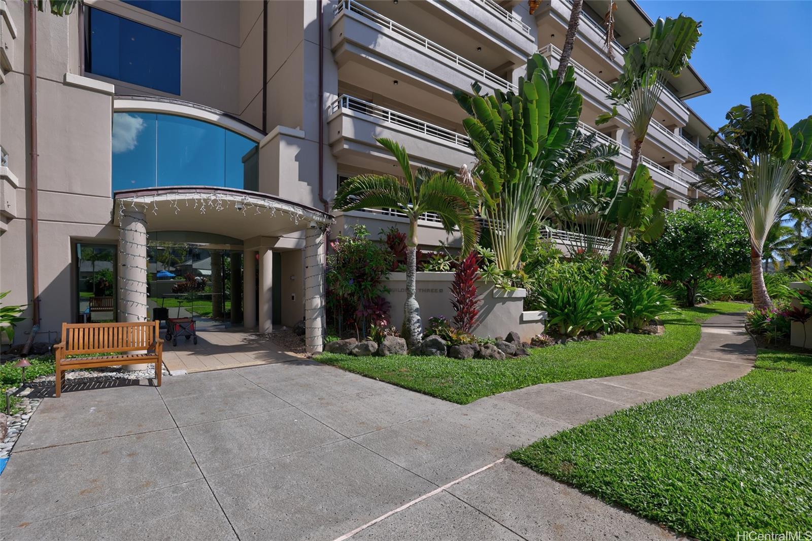 Kalele Kai condo # 3304, Honolulu, Hawaii - photo 22 of 24