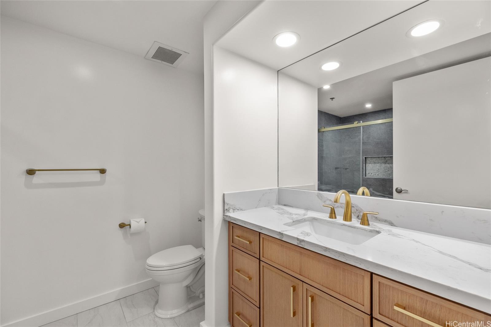 Kalele Kai condo # 3304, Honolulu, Hawaii - photo 10 of 24