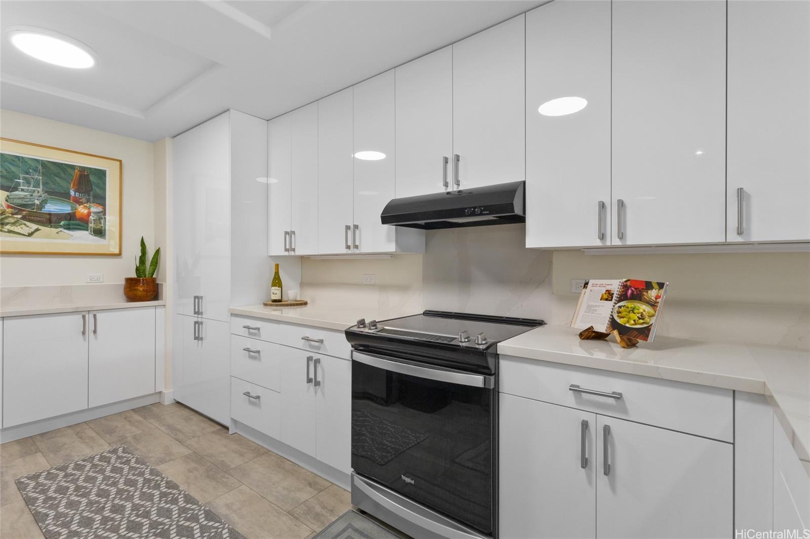 Kalele Kai condo # 3310, Honolulu, Hawaii - photo 6 of 22