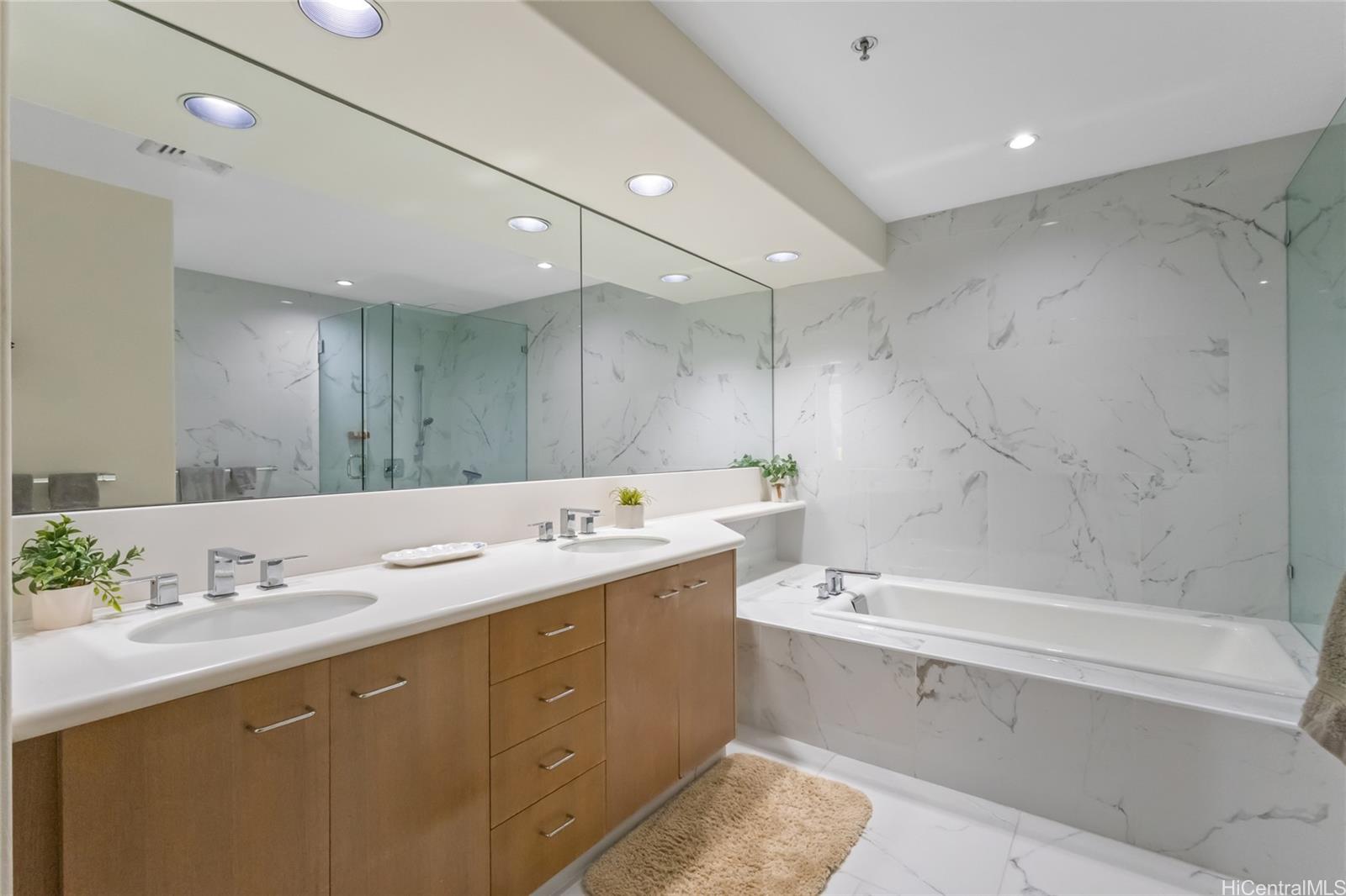 Kalele Kai condo # 3310, Honolulu, Hawaii - photo 9 of 22