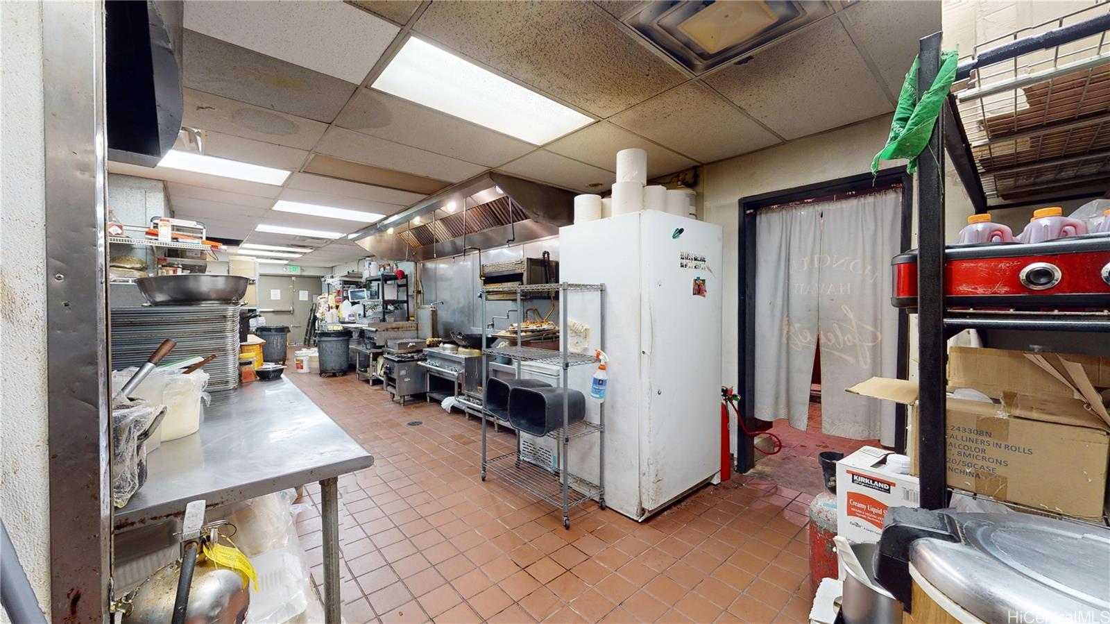 100 Beretania Street Chinatown  - photo 8 of 11