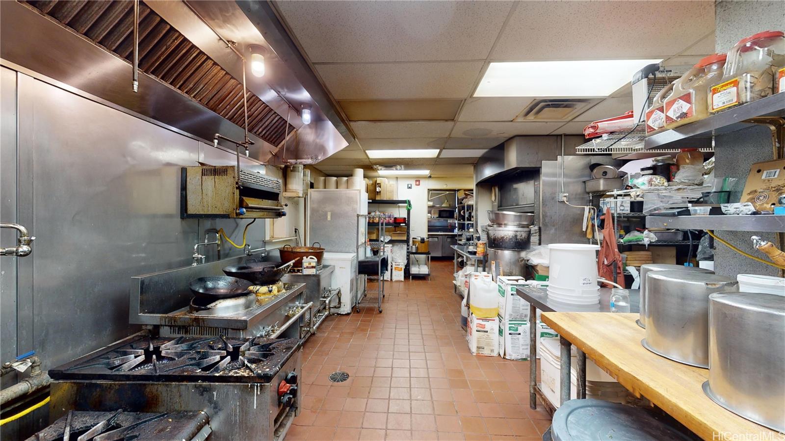 100 Beretania Street Chinatown  - photo 10 of 11