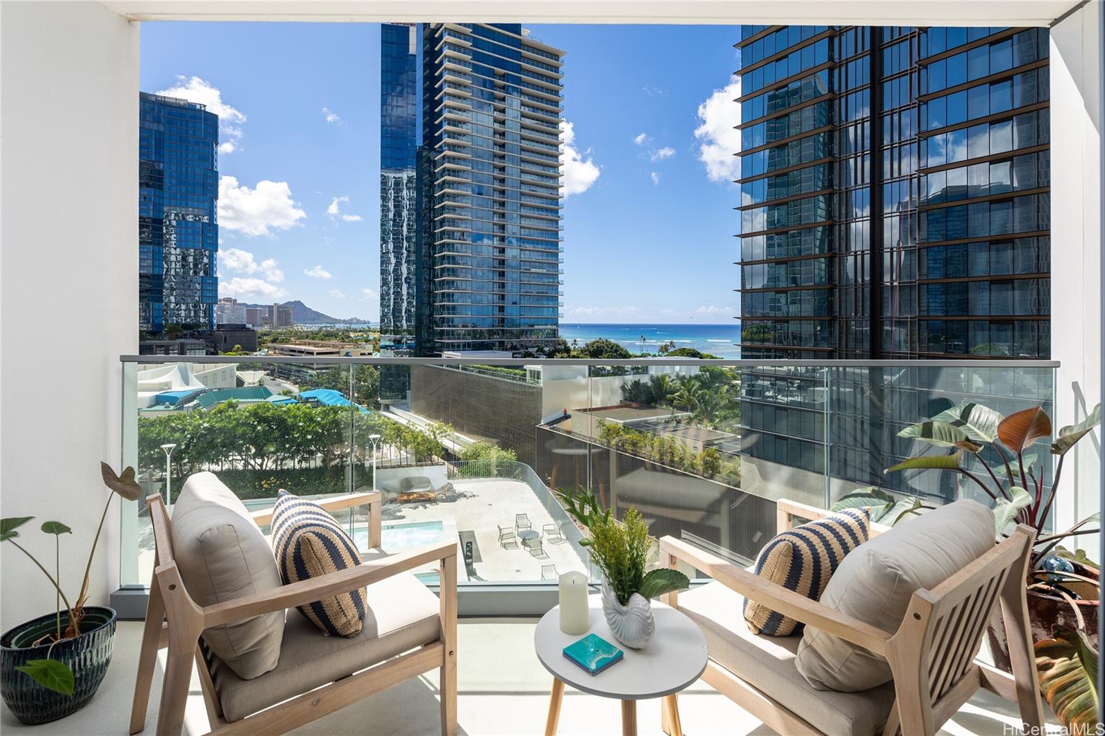Koula condo # 1002, Honolulu, Hawaii - photo 2 of 25