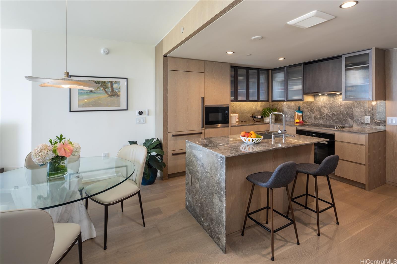 Koula condo # 1002, Honolulu, Hawaii - photo 7 of 25