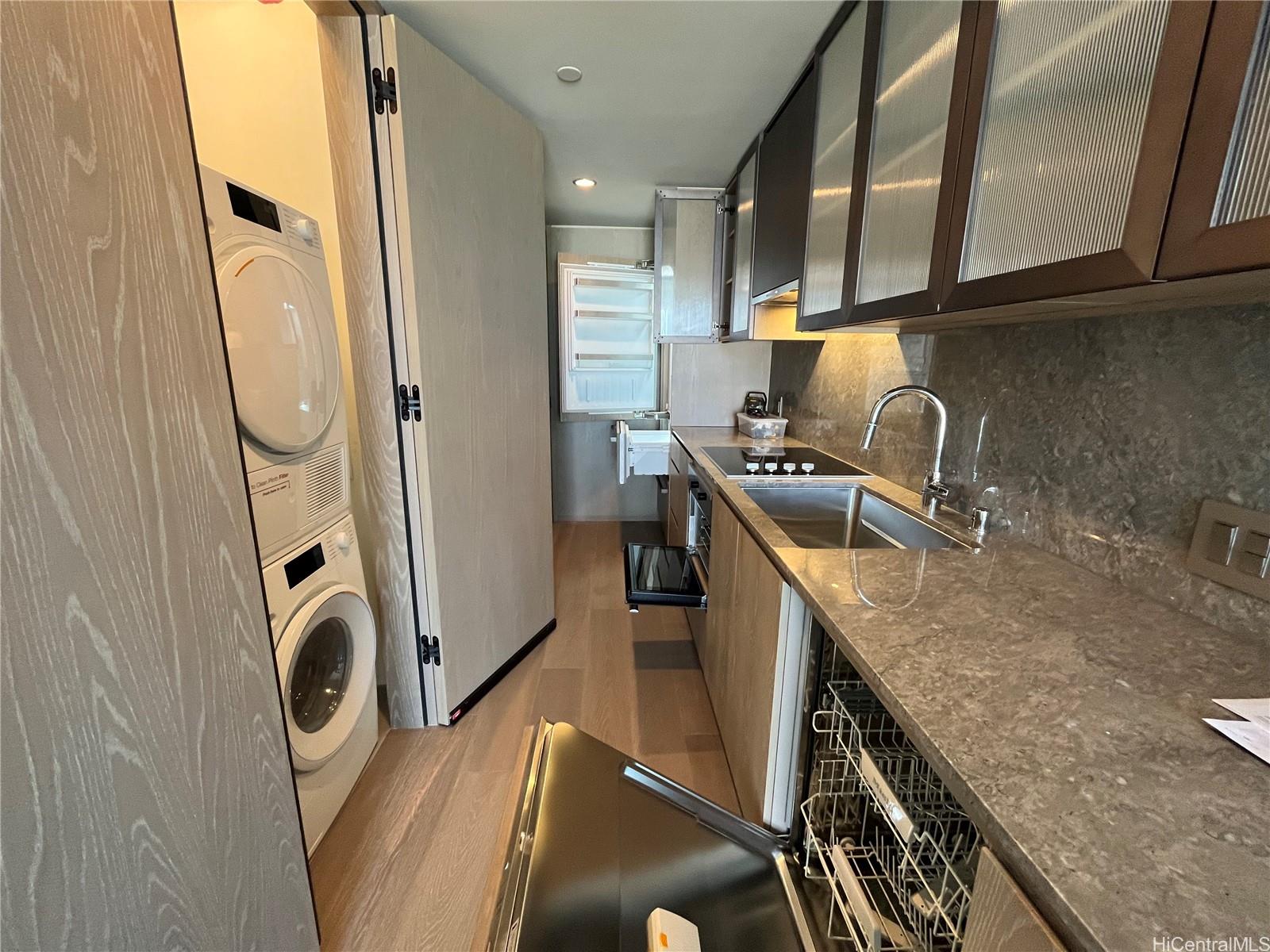 1000 Auahi Street Honolulu - Rental - photo 8 of 25