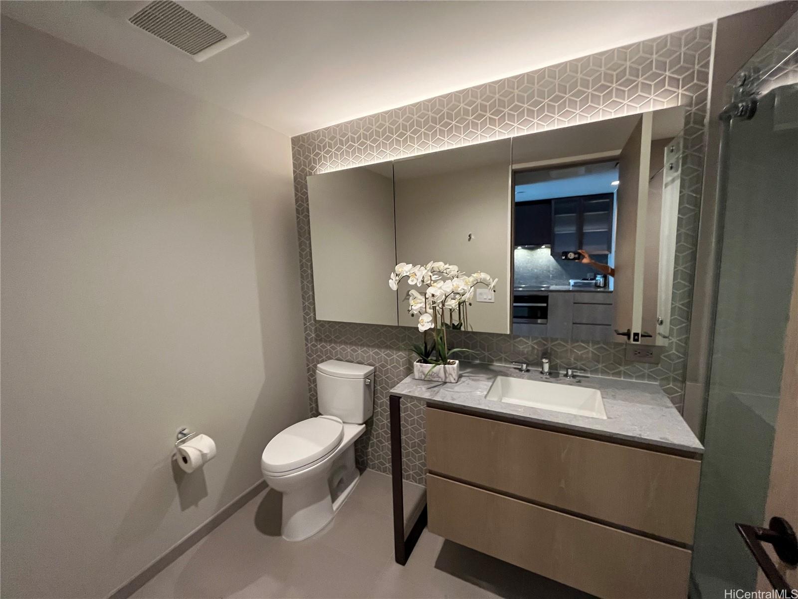 1000 Auahi Street Honolulu - Rental - photo 9 of 25