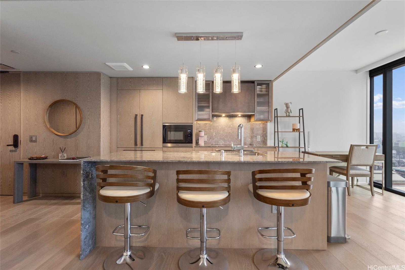 Koula condo # 1310, Honolulu, Hawaii - photo 2 of 24