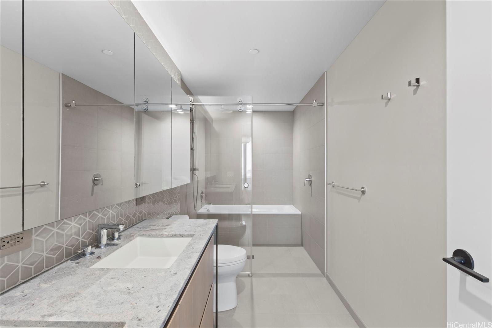 Koula condo # 1310, Honolulu, Hawaii - photo 20 of 24