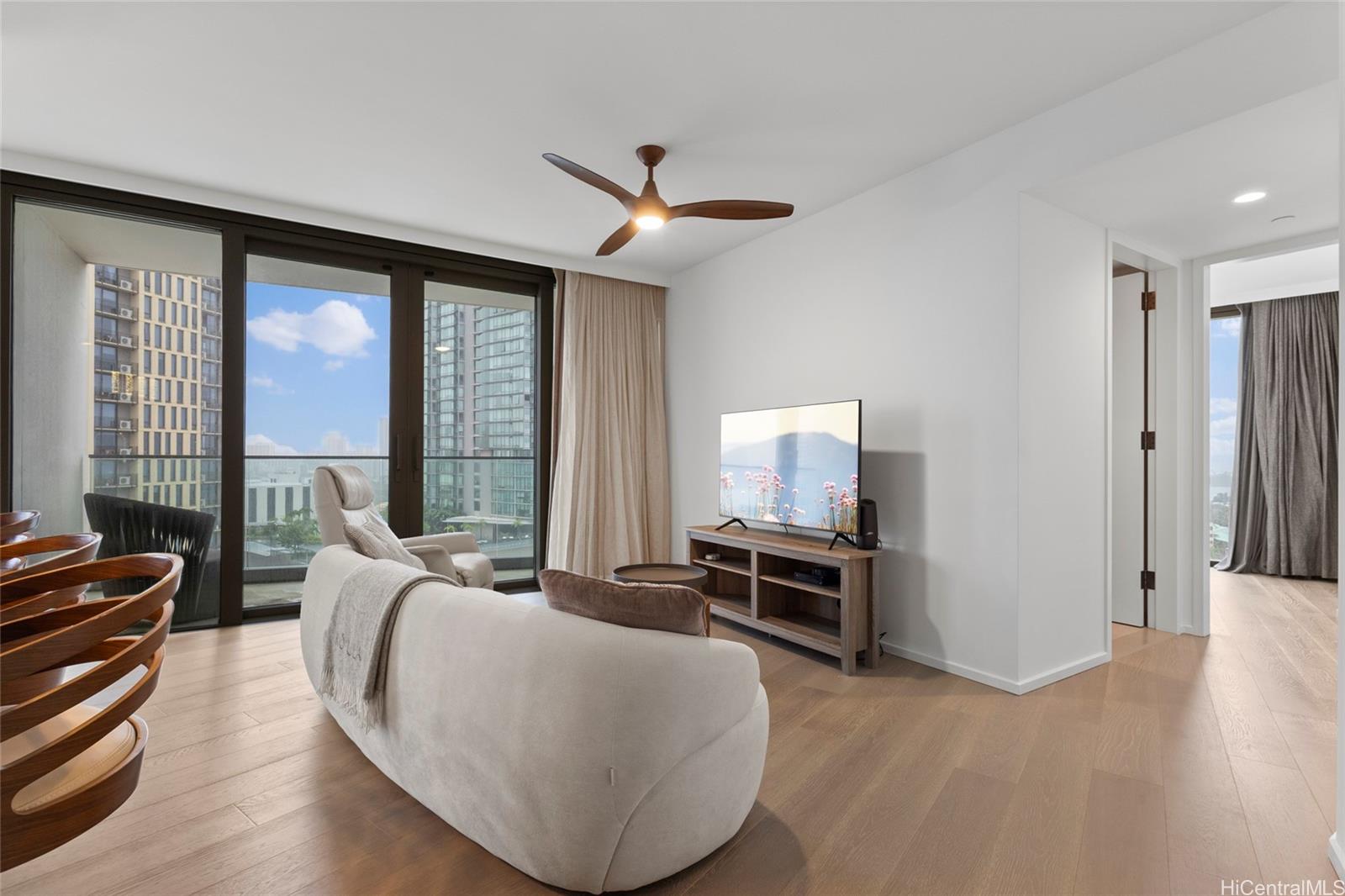 Koula condo # 1310, Honolulu, Hawaii - photo 7 of 24