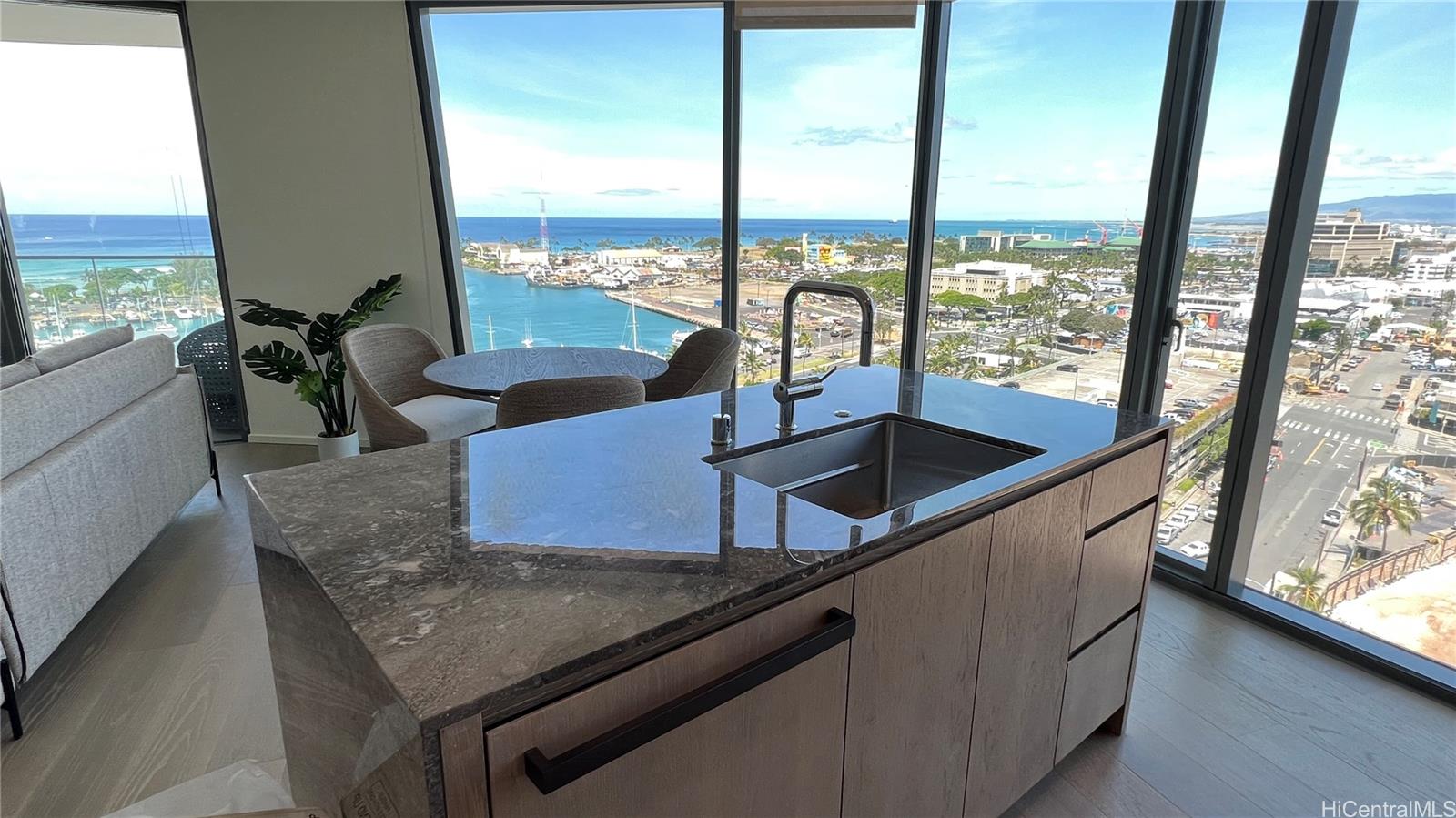 1000 Auahi St Honolulu - Rental - photo 5 of 22