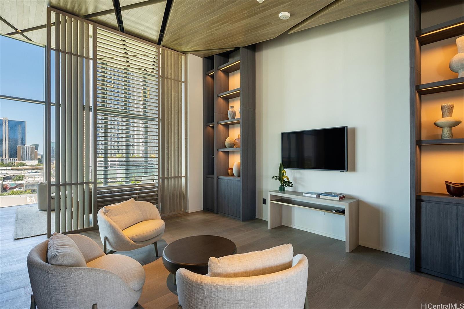 1000 Auahi St Honolulu - Rental - photo 23 of 25