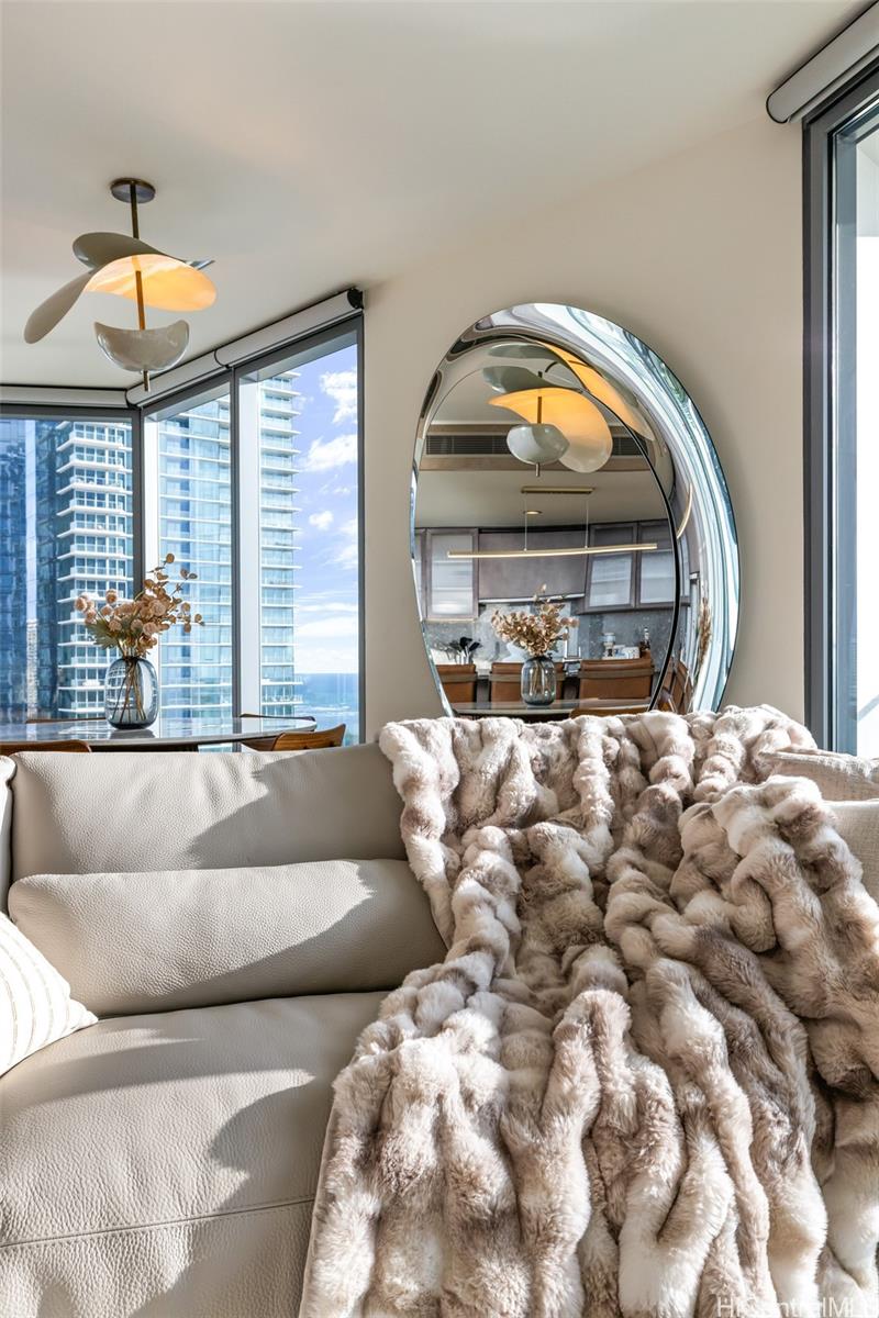 1000 Auahi St Honolulu - Rental - photo 3 of 25