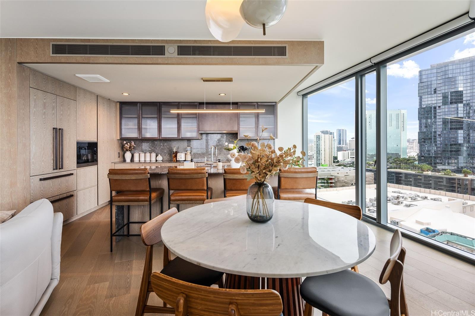 1000 Auahi St Honolulu - Rental - photo 6 of 25