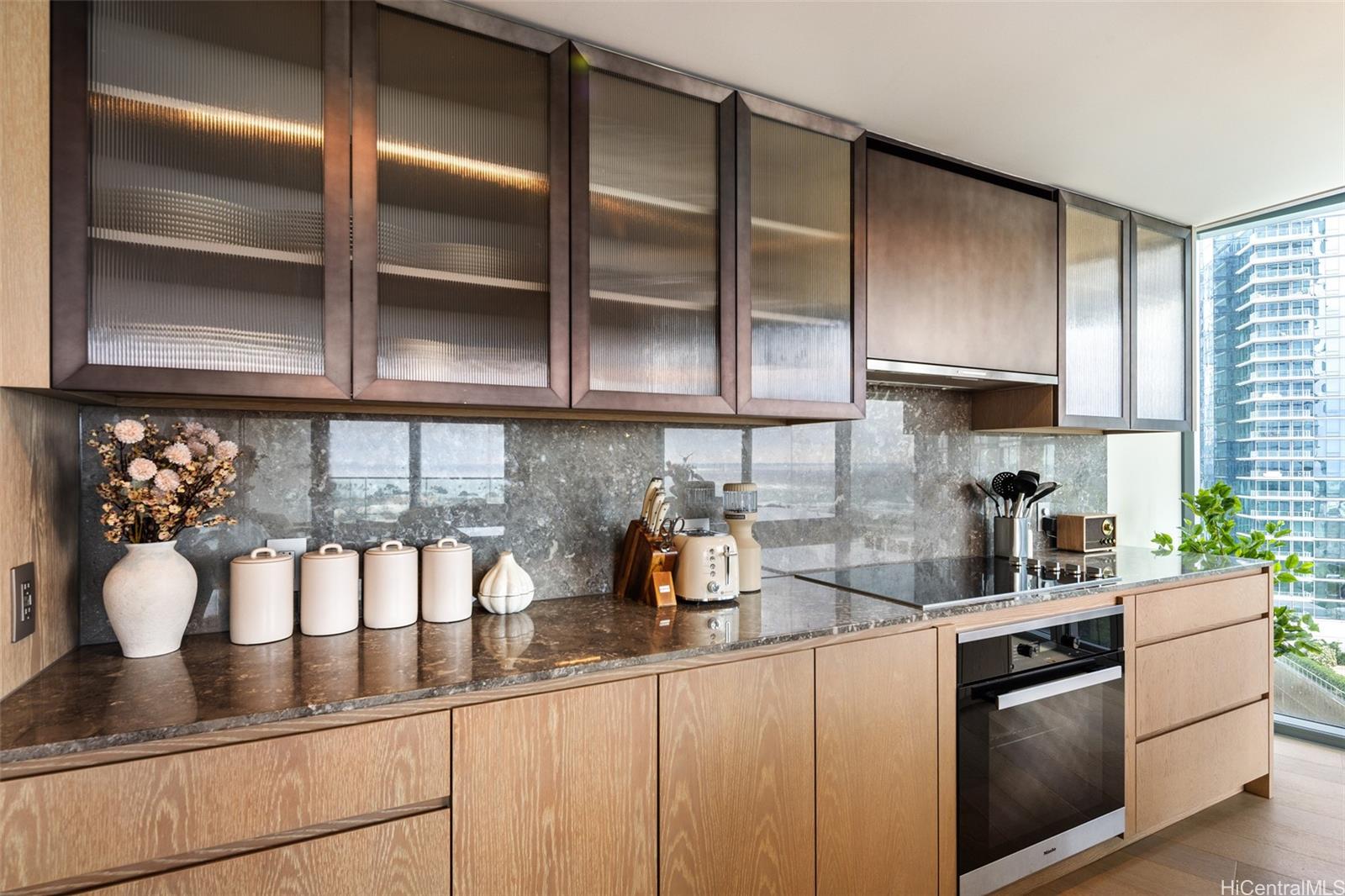 1000 Auahi St Honolulu - Rental - photo 8 of 25