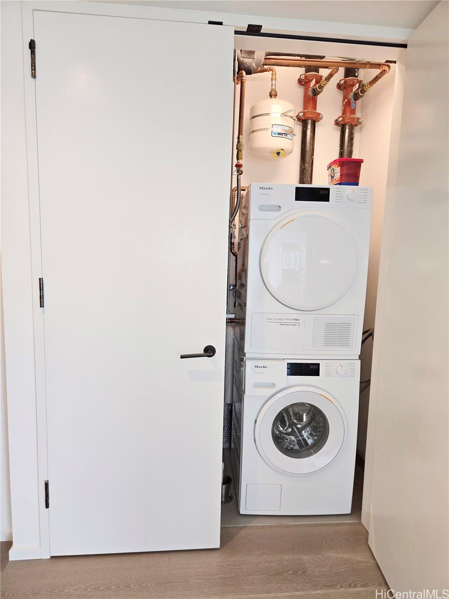 1000 Auahi Street Honolulu - Rental - photo 16 of 25