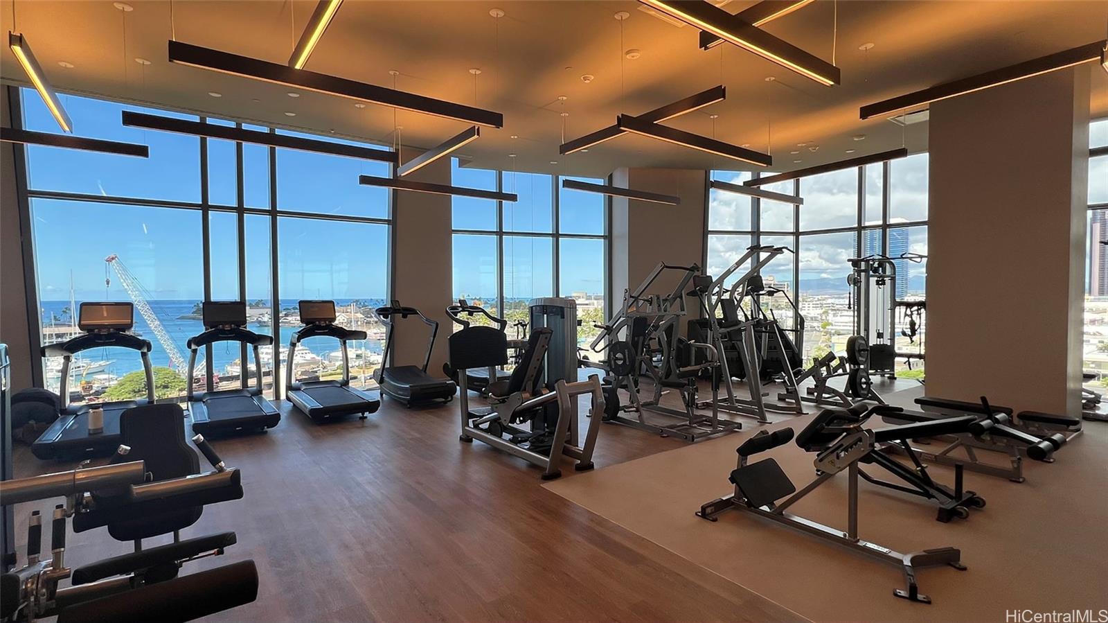 1000 Auahi Street Honolulu - Rental - photo 20 of 25