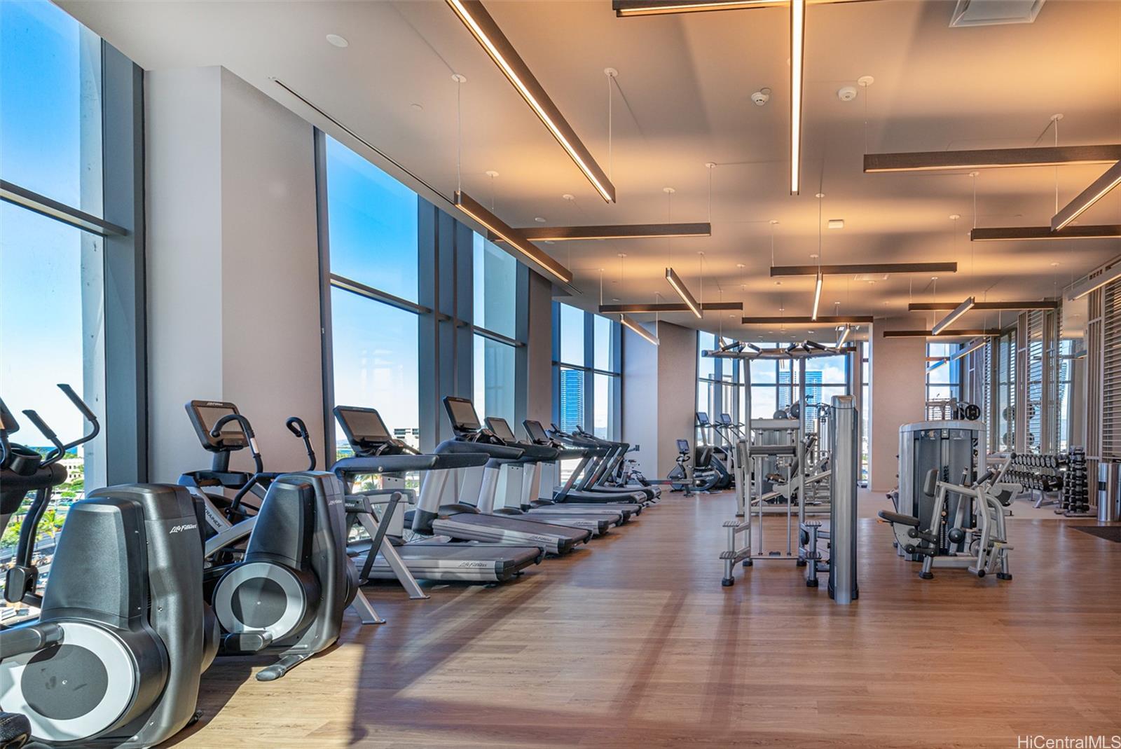 1000 Auahi Street Honolulu - Rental - photo 21 of 25