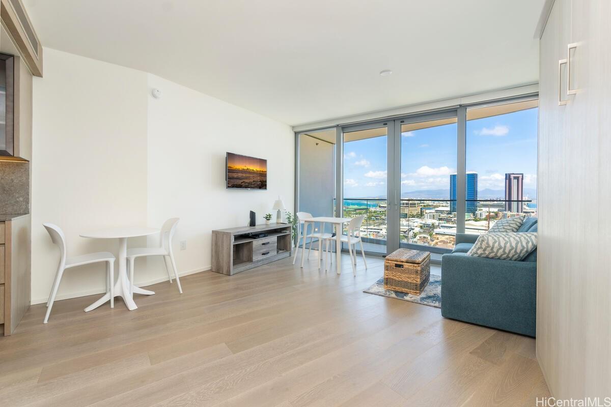 1000 Auahi St Honolulu - Rental - photo 11 of 18