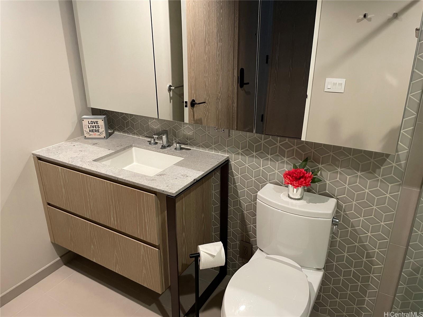 Koula condo # 1906, Honolulu, Hawaii - photo 10 of 18