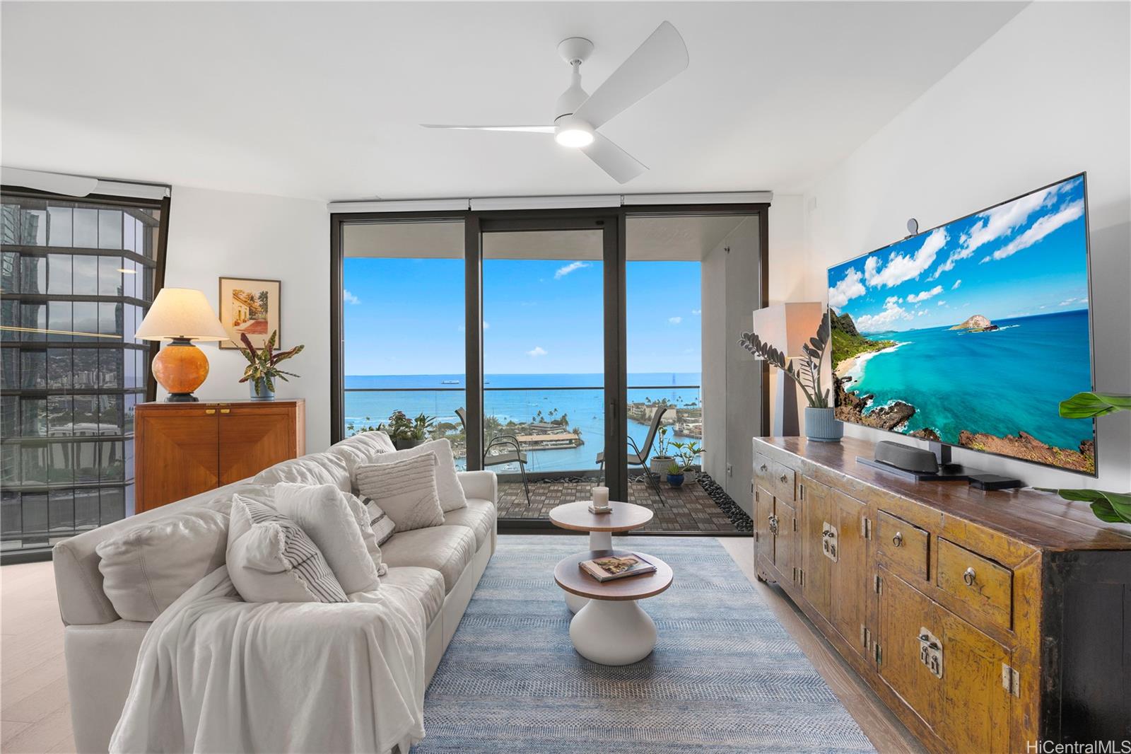 Koula condo # 2100, Honolulu, Hawaii - photo 2 of 25