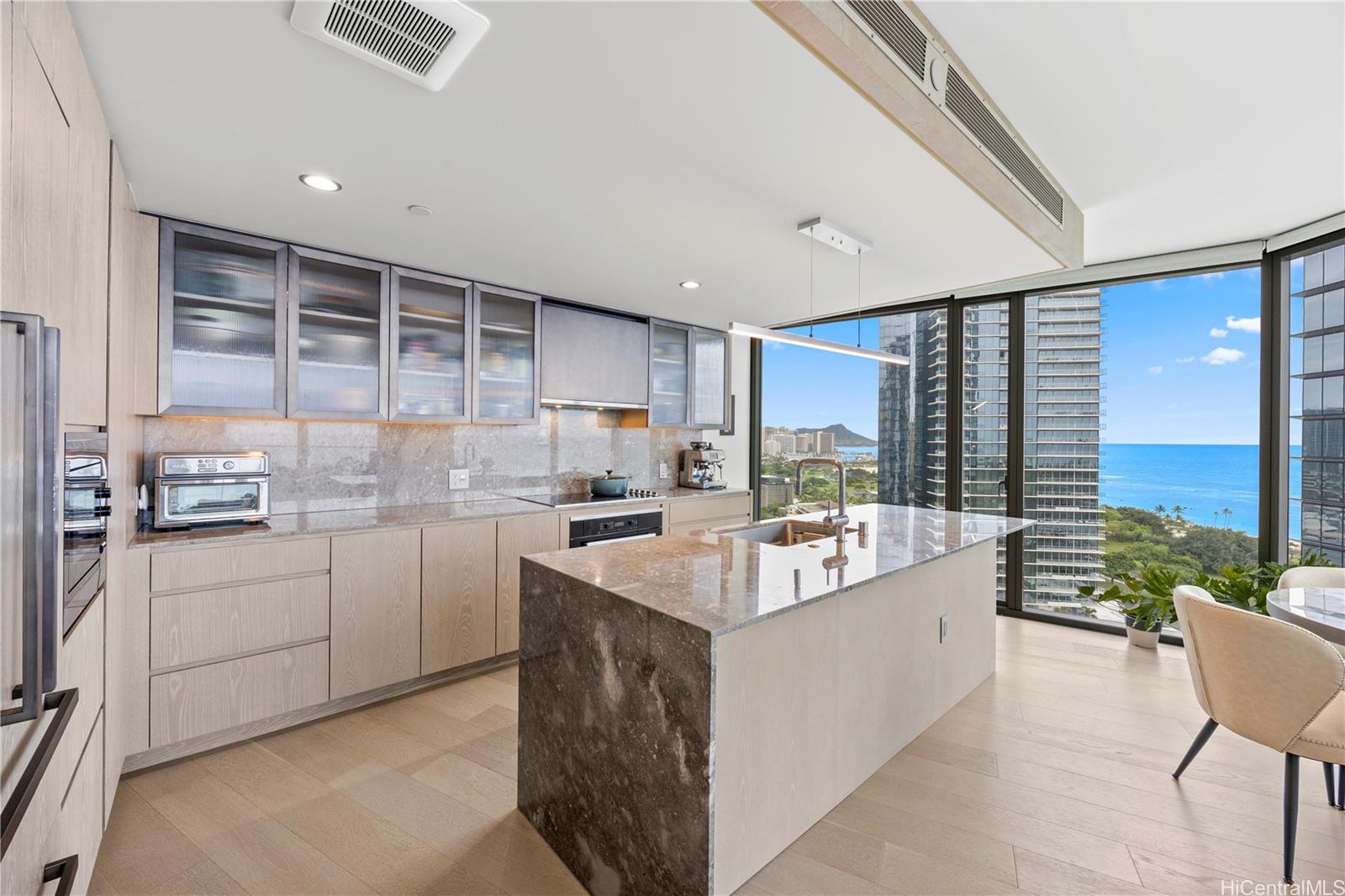 Koula condo # 2100, Honolulu, Hawaii - photo 6 of 25