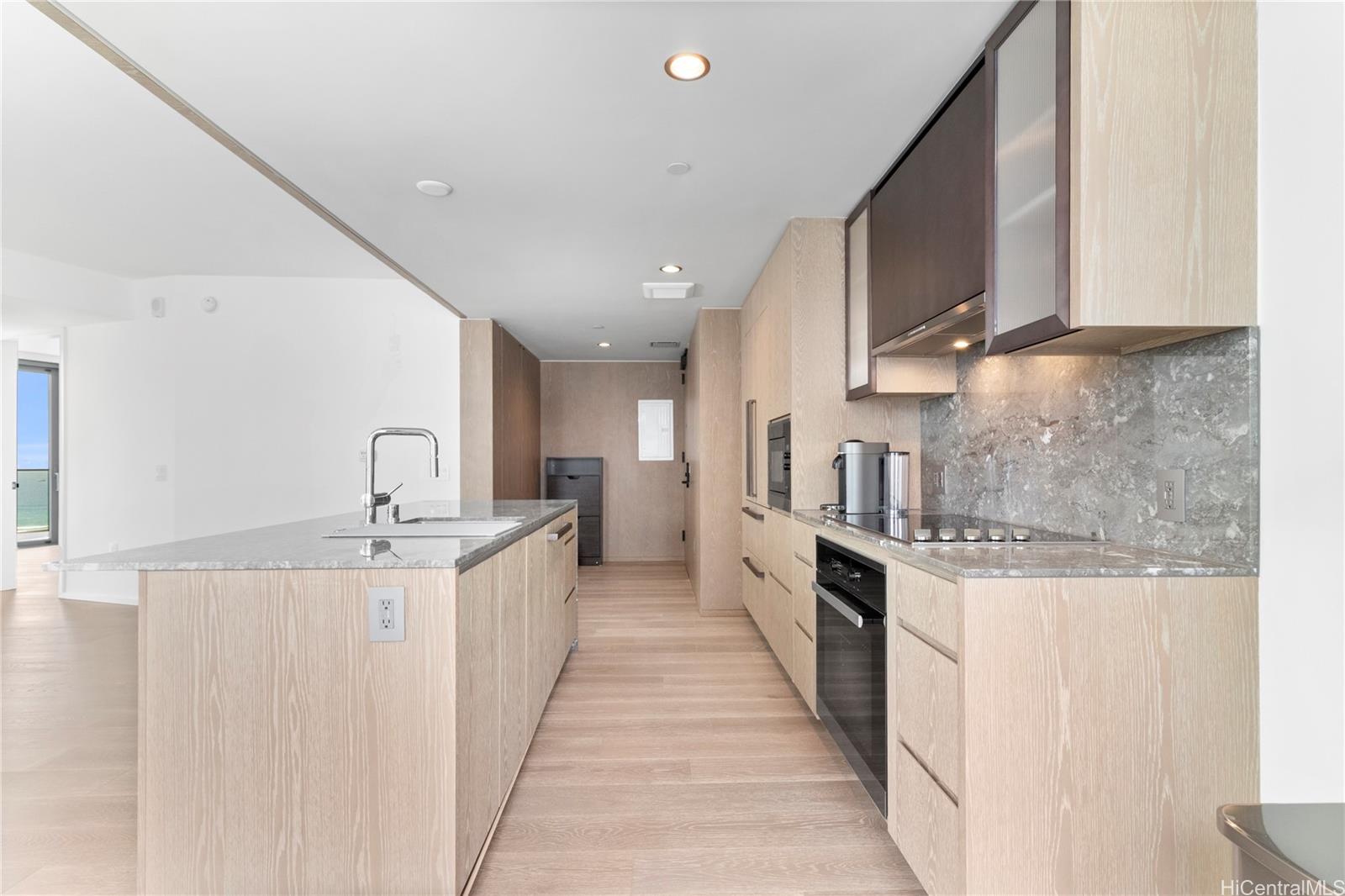 Koula condo # 2110, Honolulu, Hawaii - photo 3 of 24