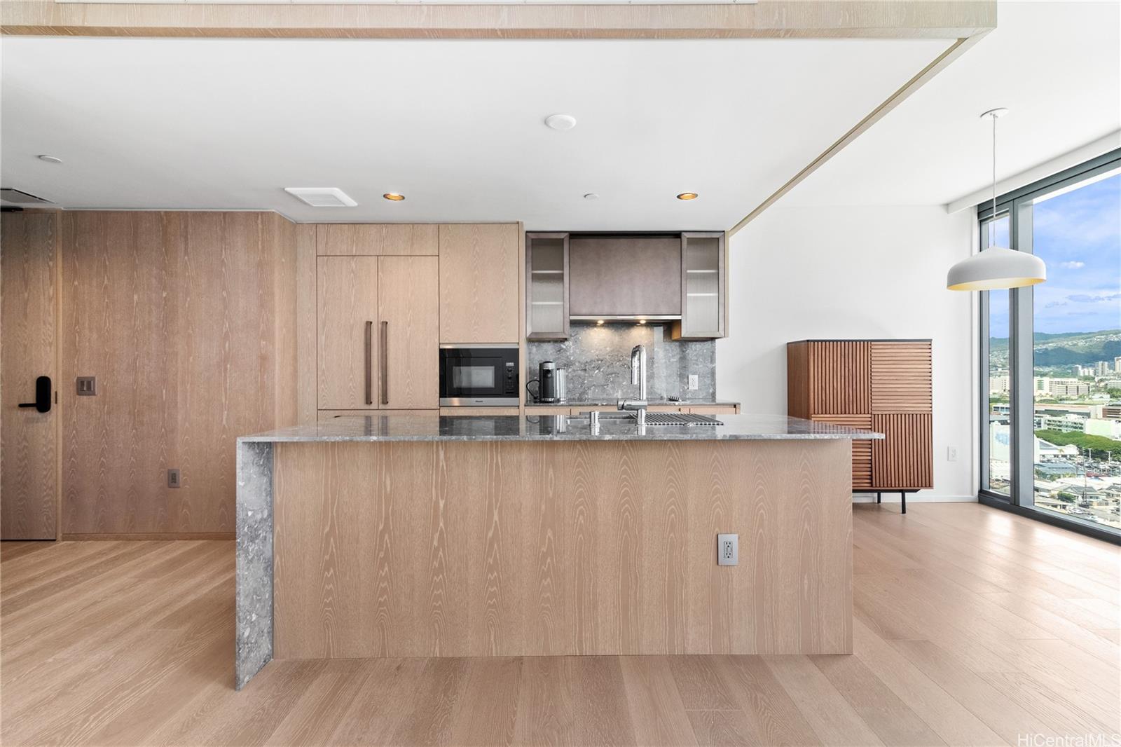 Koula condo # 2110, Honolulu, Hawaii - photo 4 of 24