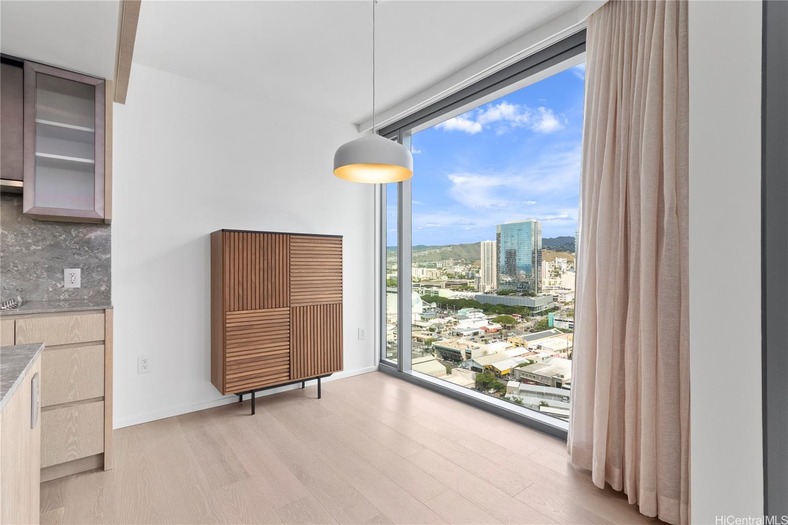 Koula condo # 2110, Honolulu, Hawaii - photo 5 of 24