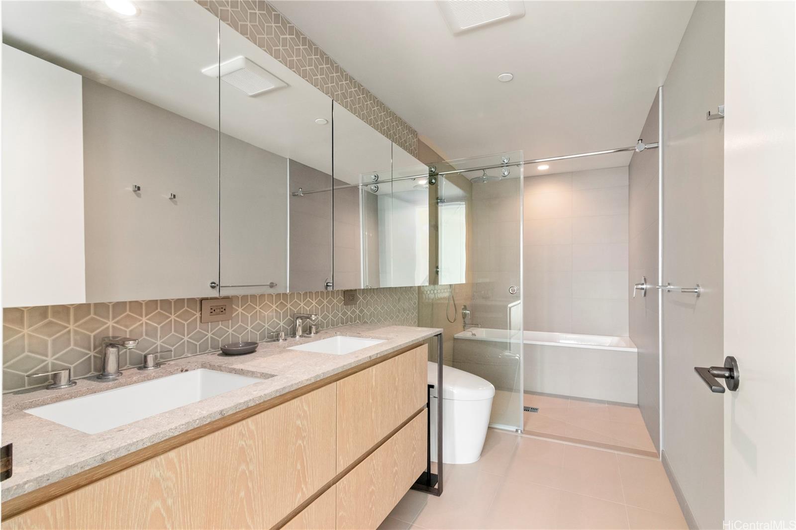 Koula condo # 2110, Honolulu, Hawaii - photo 8 of 24