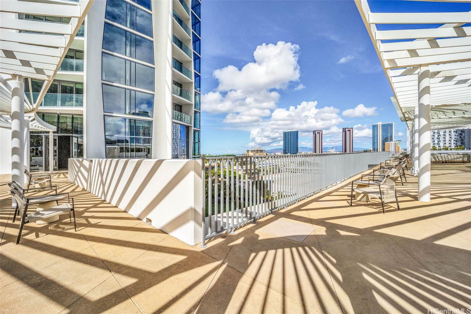 1000 Auahi St Honolulu - Rental - photo 19 of 21