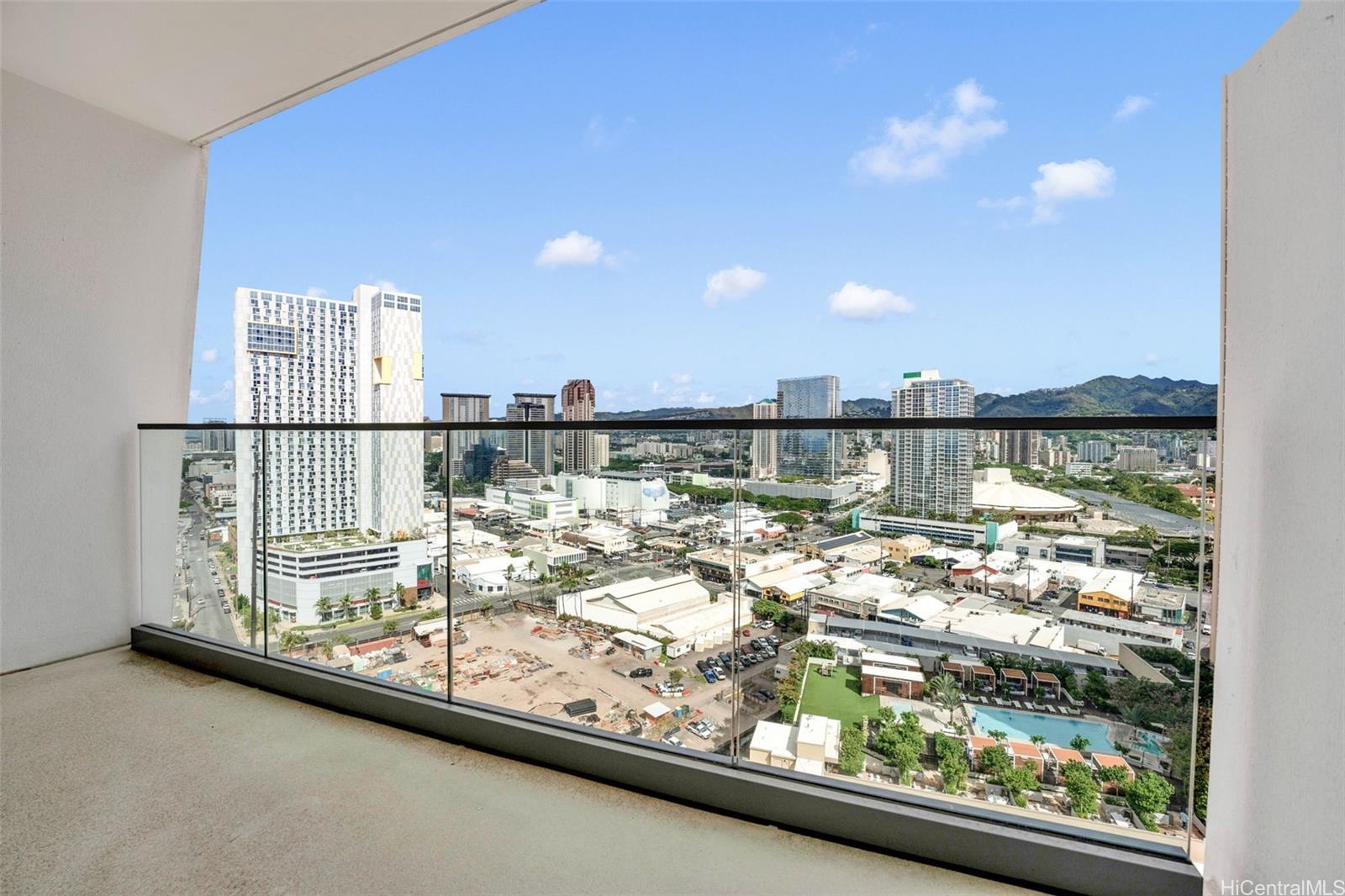 1000 Auahi St Honolulu - Rental - photo 7 of 21