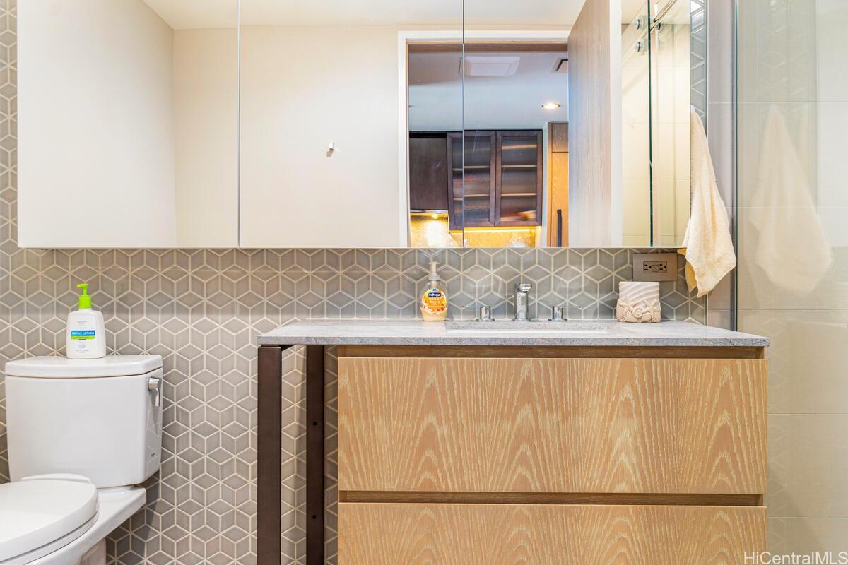 Koula condo # 2305, Honolulu, Hawaii - photo 3 of 17