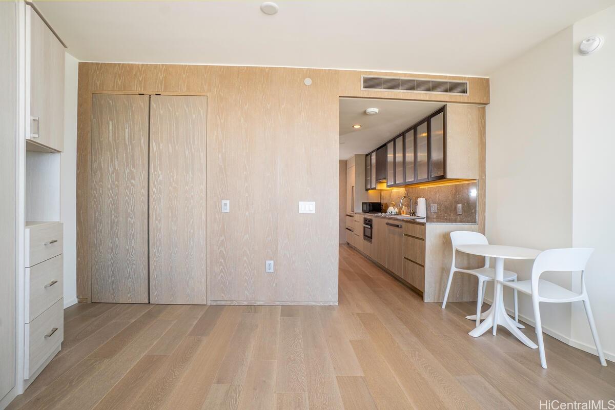 Koula condo # 2305, Honolulu, Hawaii - photo 10 of 17