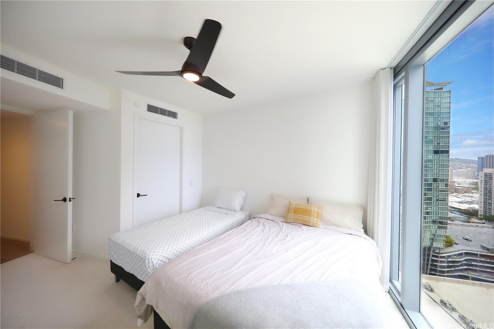 1000 Auahi Street Honolulu - Rental - photo 9 of 19