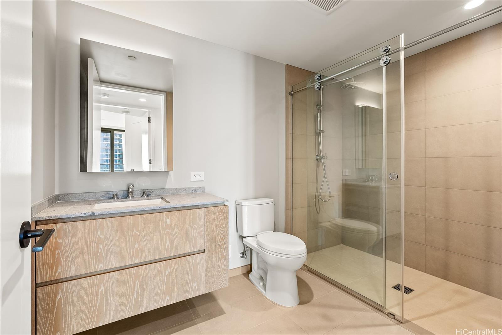 1000 Auahi St Honolulu - Rental - photo 11 of 25