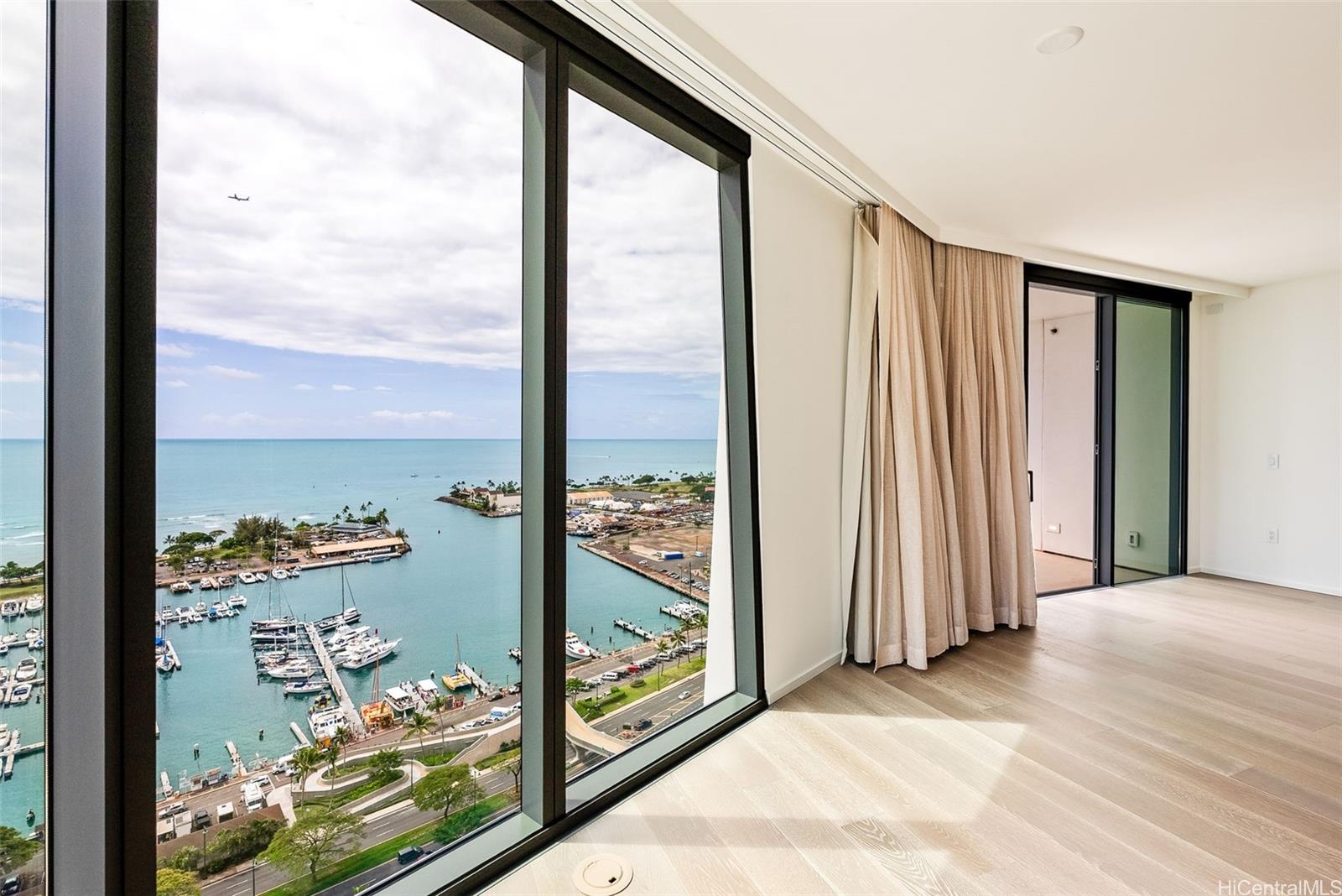 1000 Auahi St Honolulu - Rental - photo 3 of 25