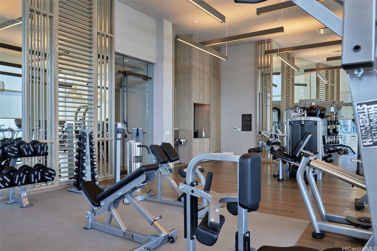 1000 Auahi St Honolulu - Rental - photo 22 of 25