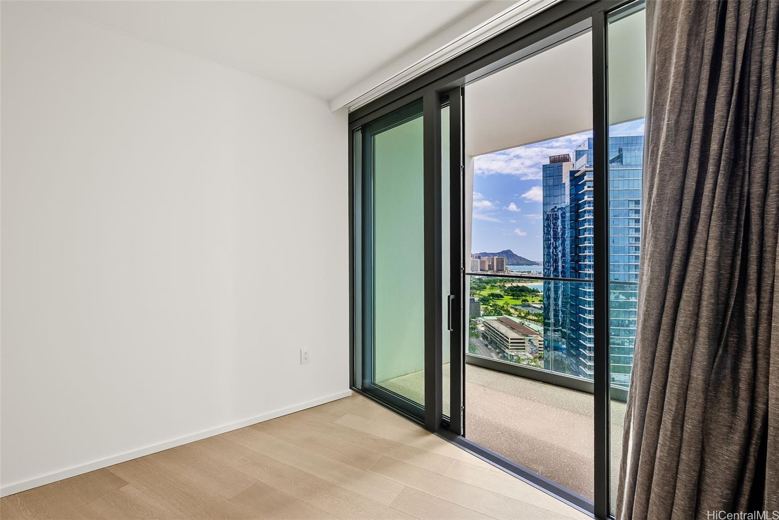 1000 Auahi St Honolulu - Rental - photo 8 of 25