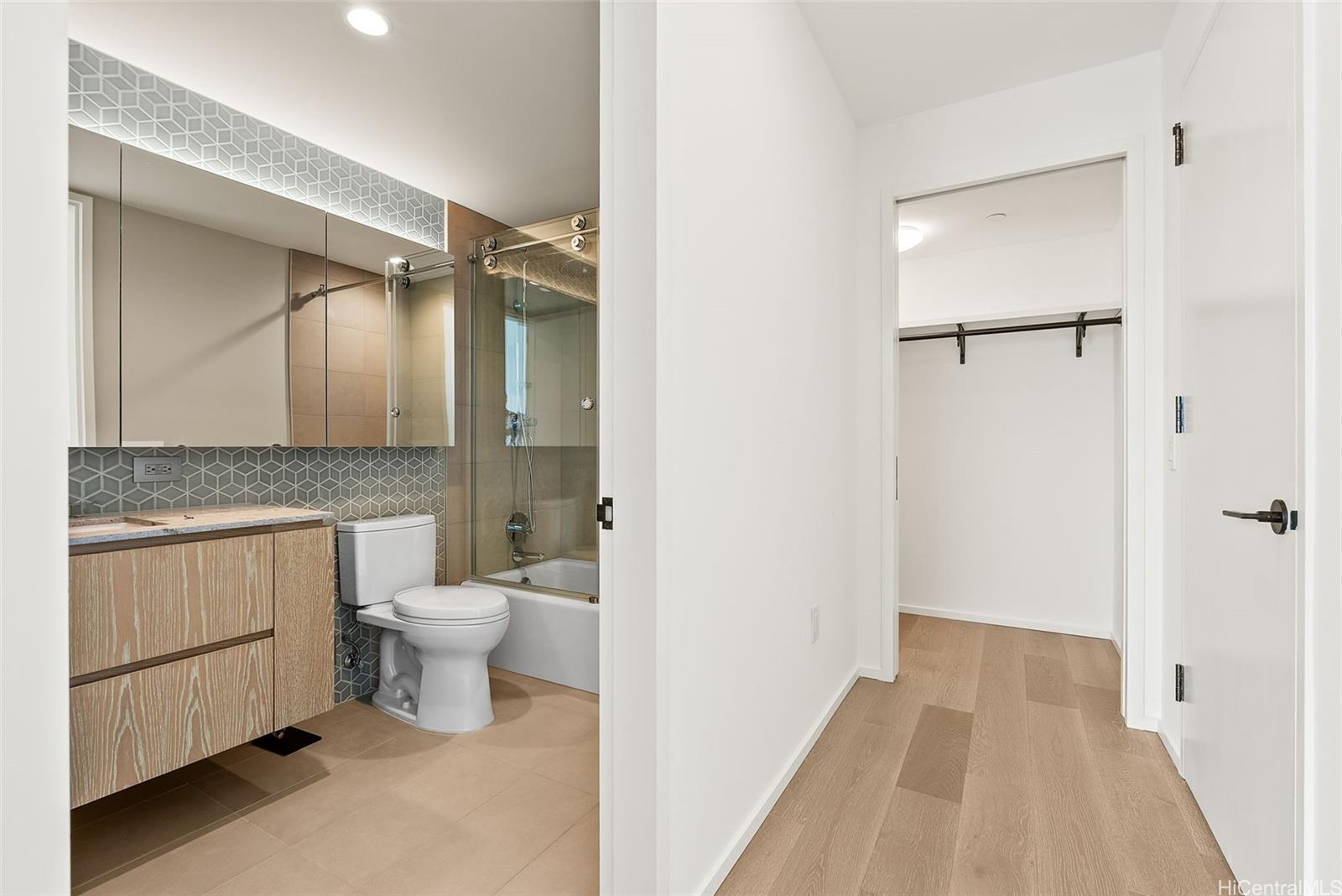 1000 Auahi St Honolulu - Rental - photo 9 of 25