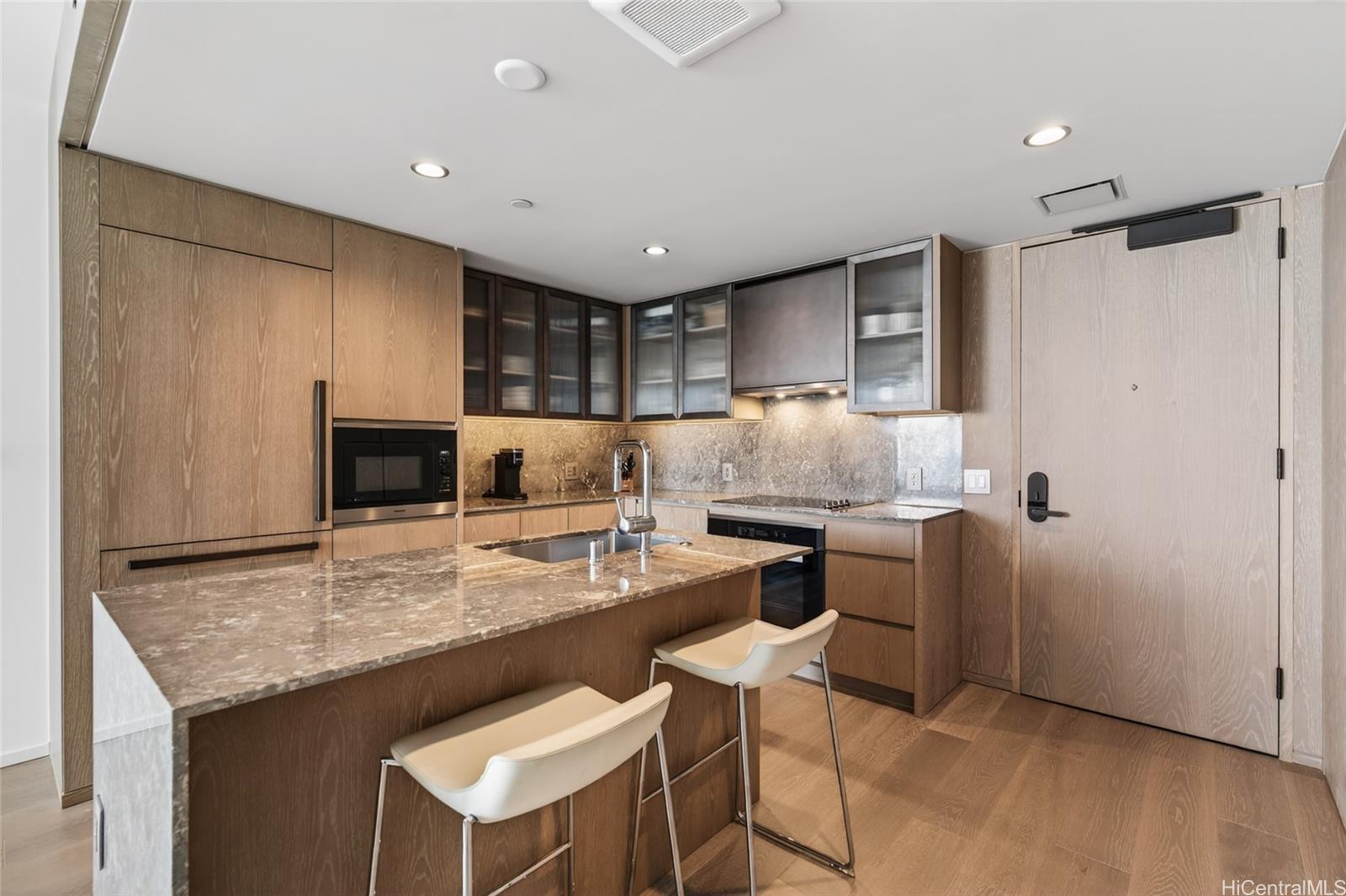 Koula condo # 2802, Honolulu, Hawaii - photo 10 of 25