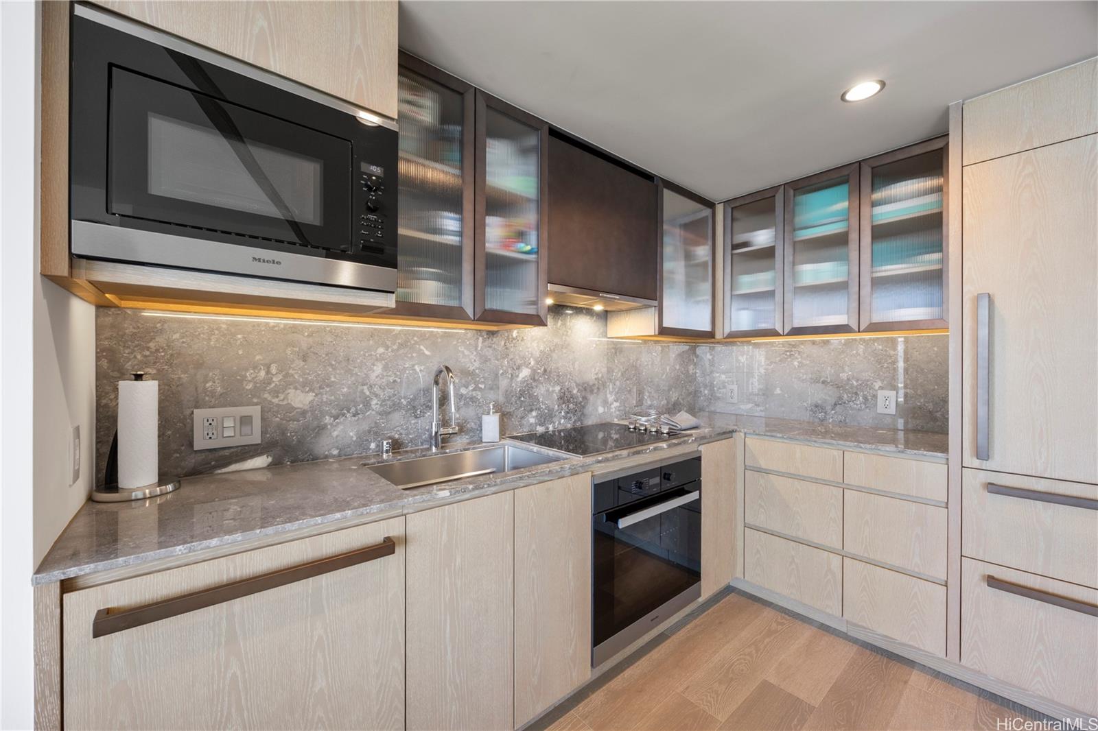 Koula condo # 2803, Honolulu, Hawaii - photo 5 of 11