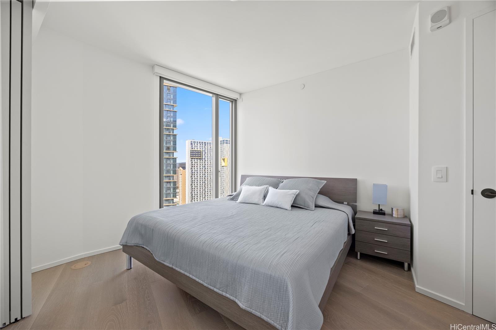 Koula condo # 2803, Honolulu, Hawaii - photo 8 of 11