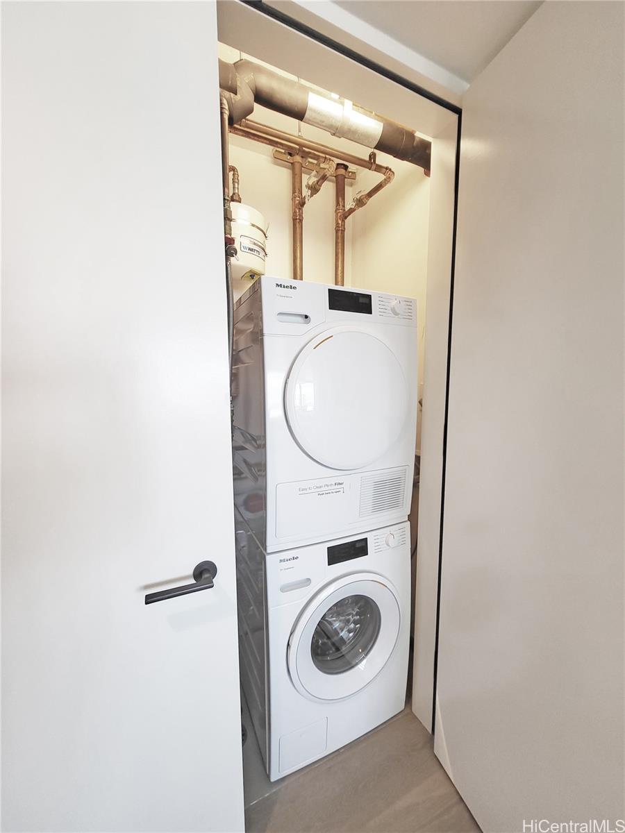 1000 Auahi St Honolulu - Rental - photo 15 of 25