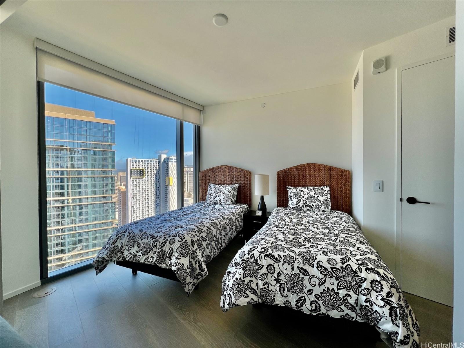 Koula condo # 3403, Honolulu, Hawaii - photo 3 of 22