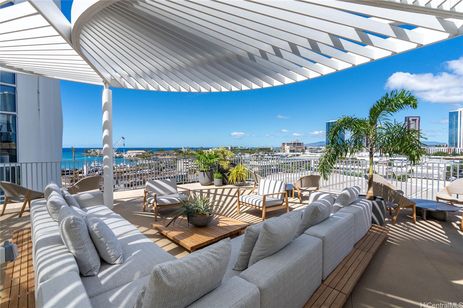 1000 Auahi St Honolulu - Rental - photo 16 of 25