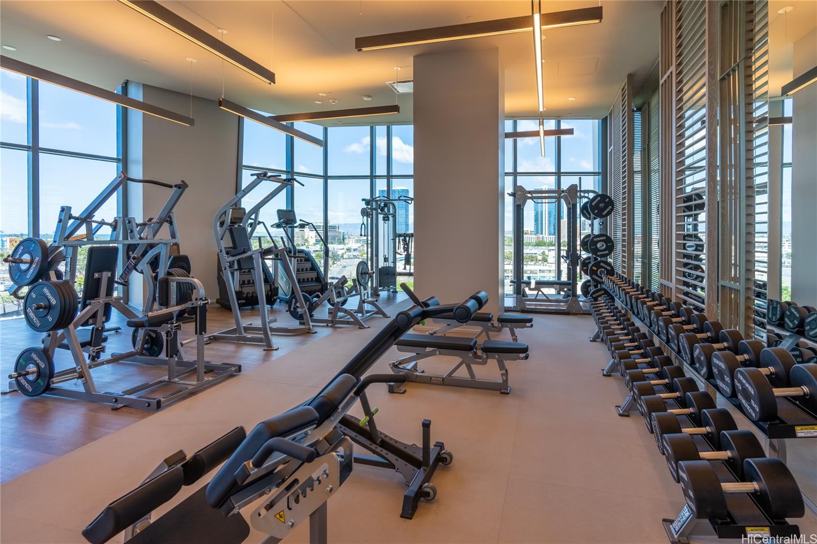 1000 Auahi St Honolulu - Rental - photo 21 of 25