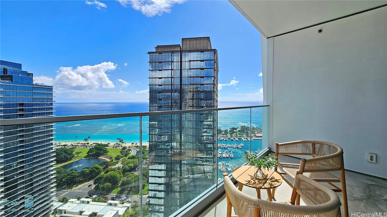 Koula condo # 3504, Honolulu, Hawaii - photo 4 of 25