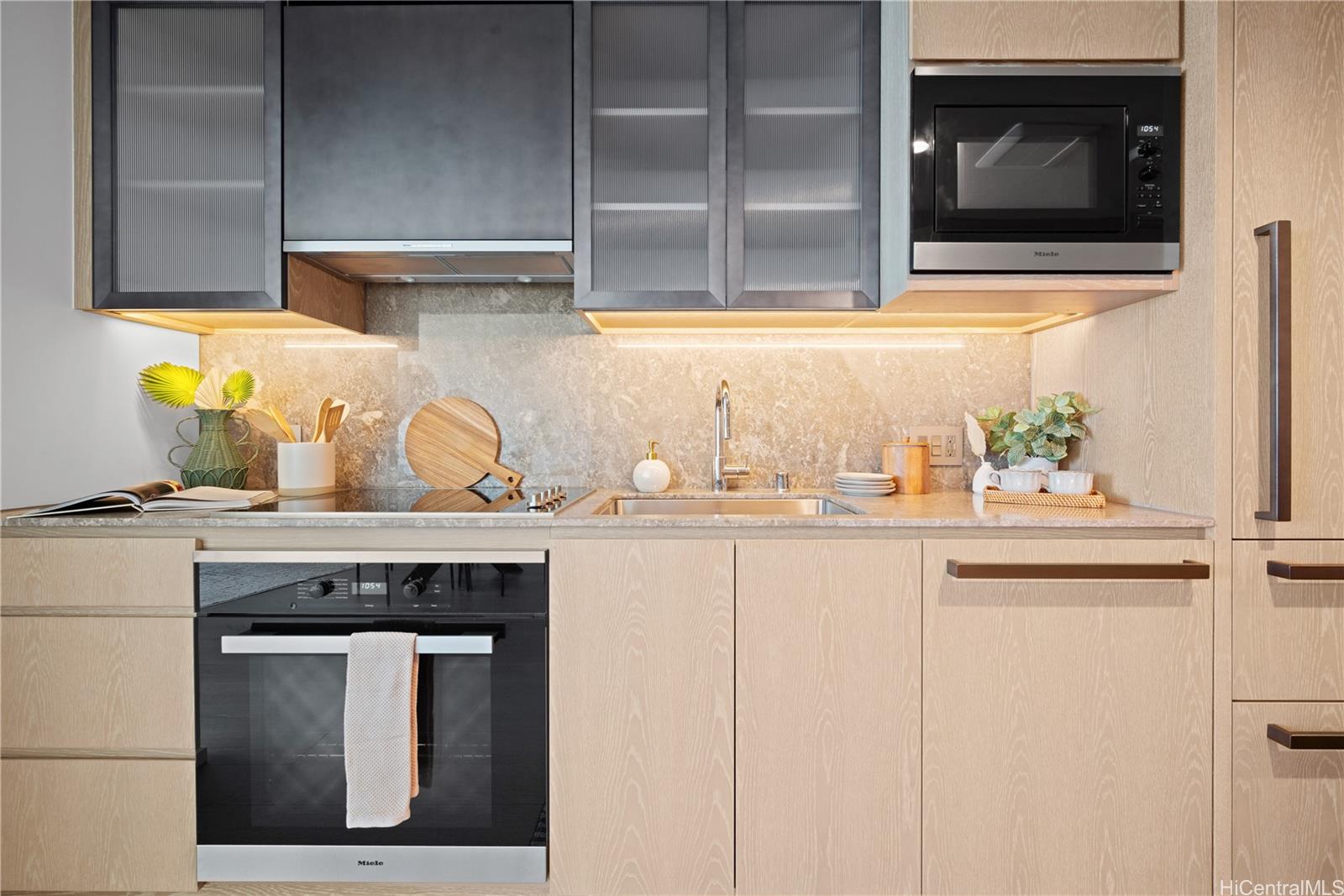 Koula condo # 3511, Honolulu, Hawaii - photo 3 of 25